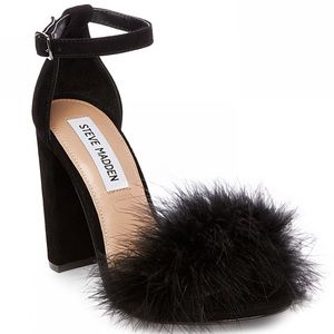 EUC‼️ Steven Madden Feathered Carabu Sandal